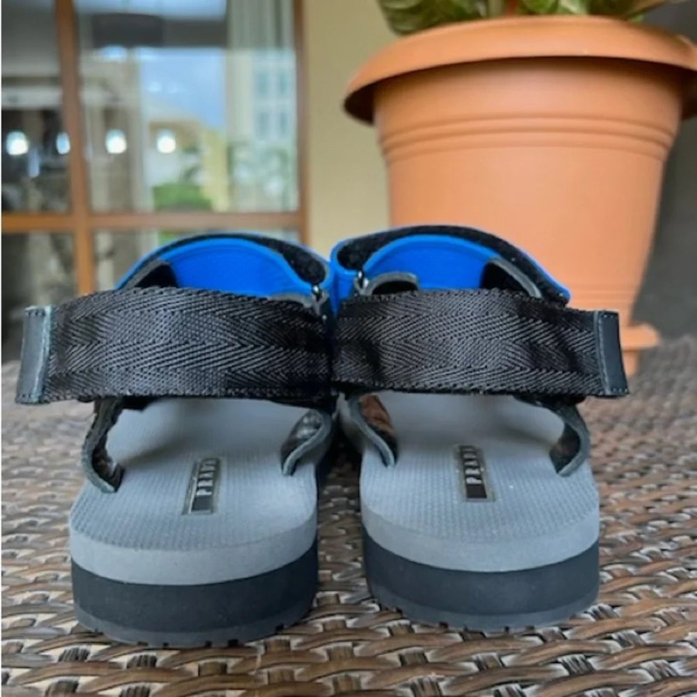 NWOT. Prada Red and Navy Geometric Strap Sandals